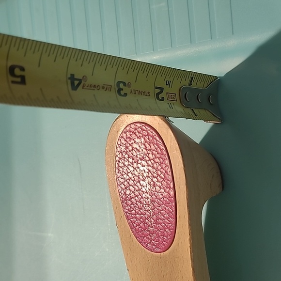 Burberry Pink Leather Slide Sandals Size 36 (5.5-6) - Picture 6 of 8